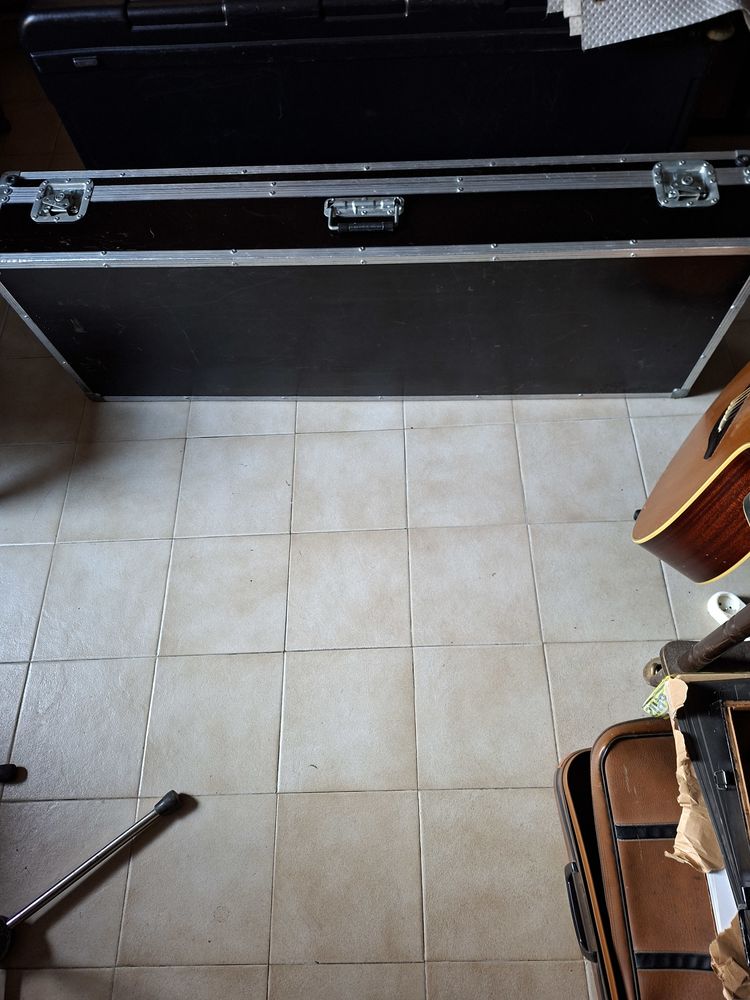 FLIGHT pour CLAVIER ROLAND G70 ou autres ; TBE en dur 120 Narbonne (11)