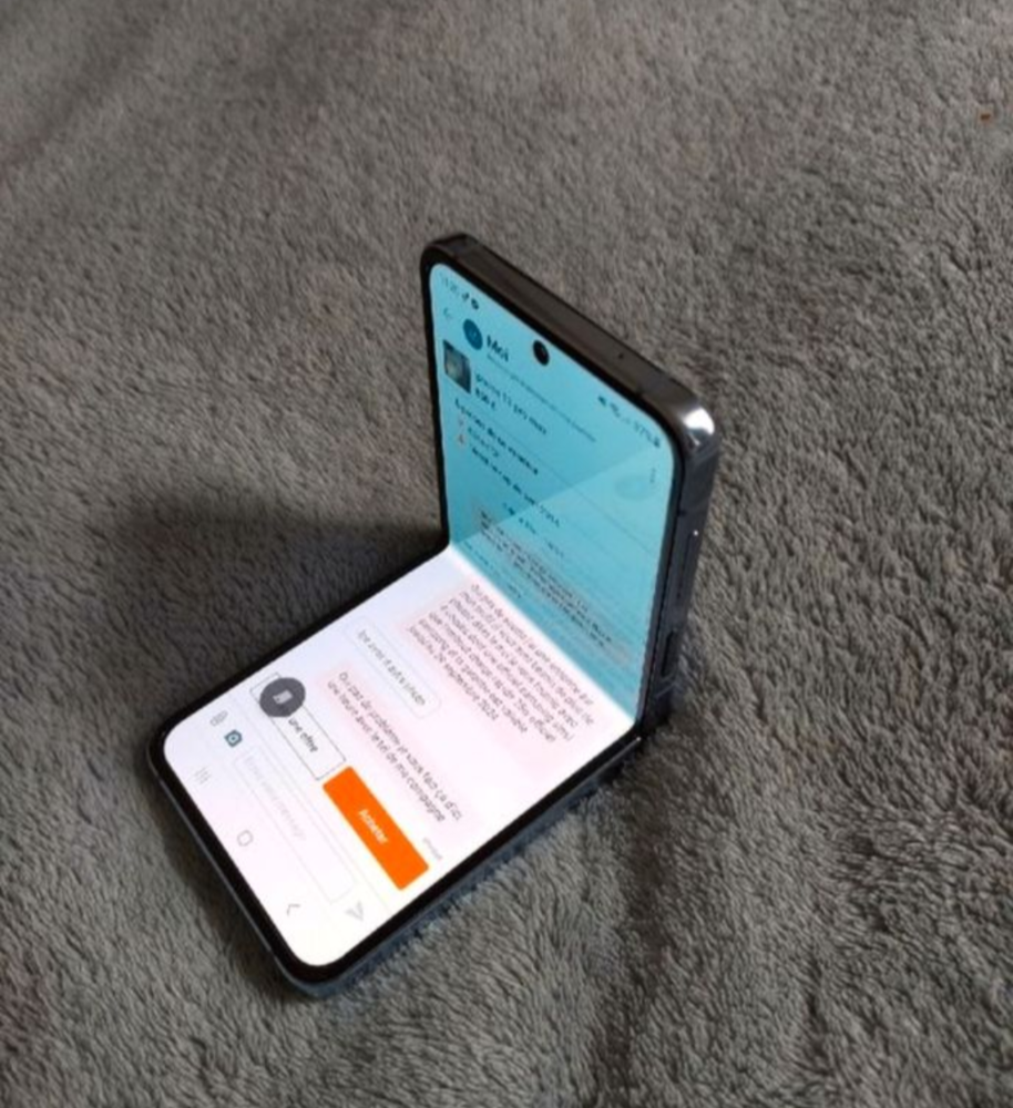 Z flip4 bleu 512 gb 780 Brive-la-Gaillarde (19)