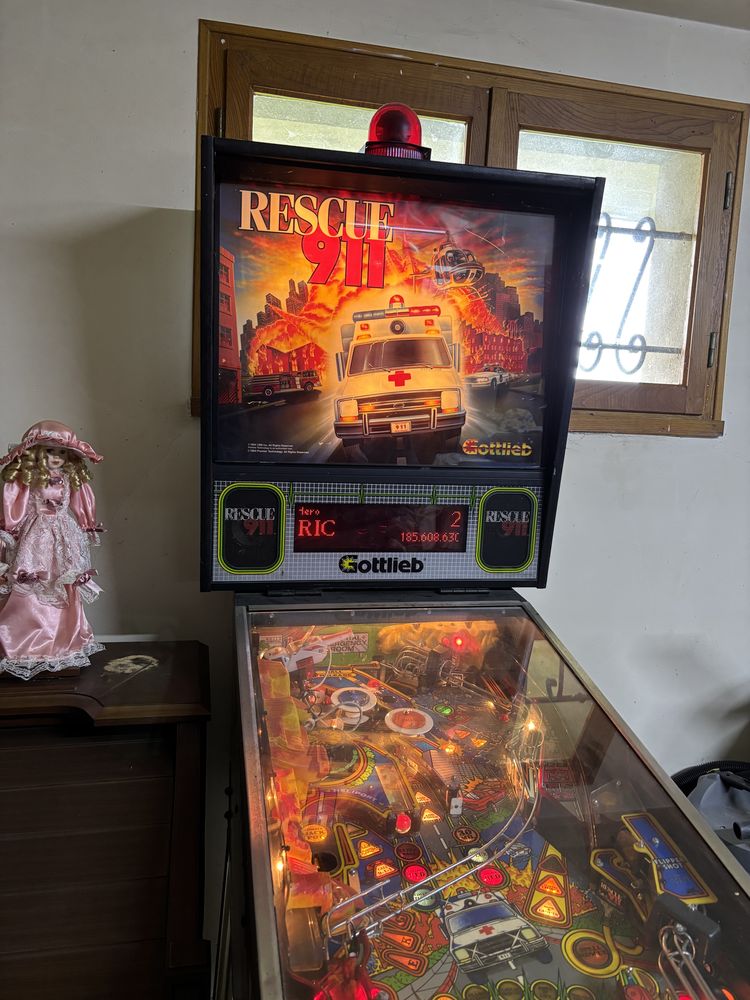 Flipper Gottlieb RESCUE  911 3000 Arlebosc (07)