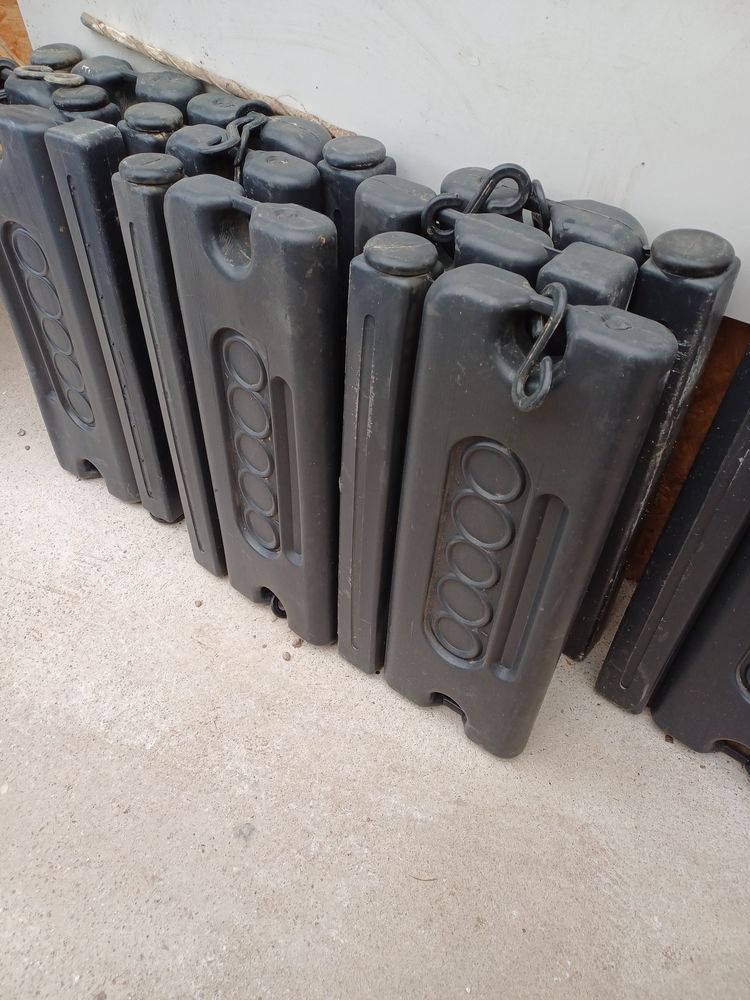 10 flotteurs d'hivernage pour piscine. 50 Herrlisheim (67)