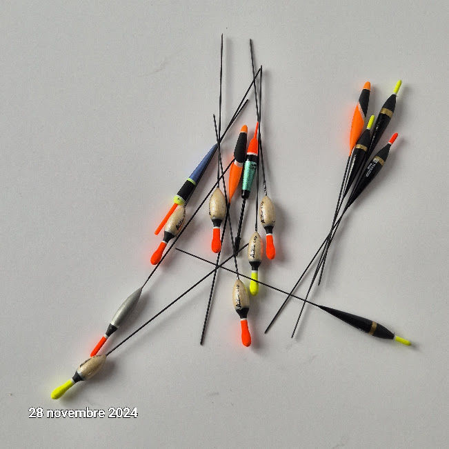 Lot de 15 flotteurs � tige pour la p�che diff�rents sensas, 15 Saumur (49)