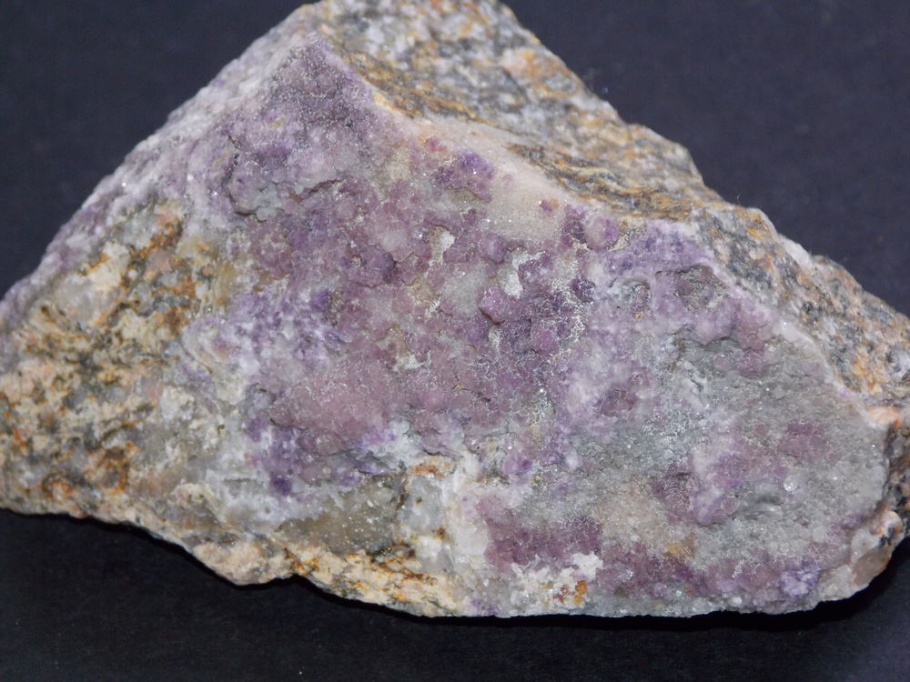 Fluorite  Buxi�res-Les-Mines Allier France 241gr 10 Moyenmoutier (88)