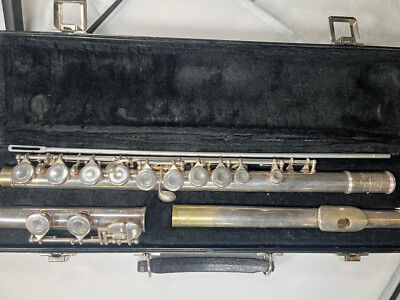 flute travrsiere
Marque selmer USA Bundy
63 Landeleau (29)