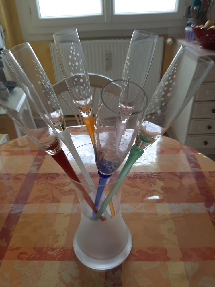 Fl�tes a champagne sans pieds 70 Vesvres-sous-Chalancey (52)