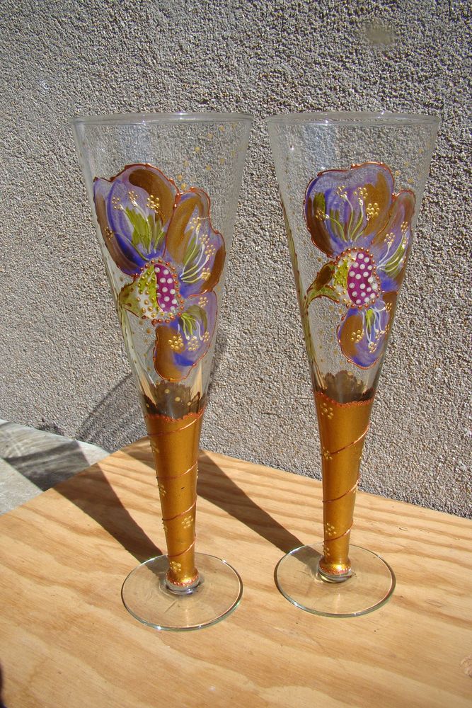 2 fl�tes � champagne en verre �maill� 20 Gargenville (78)