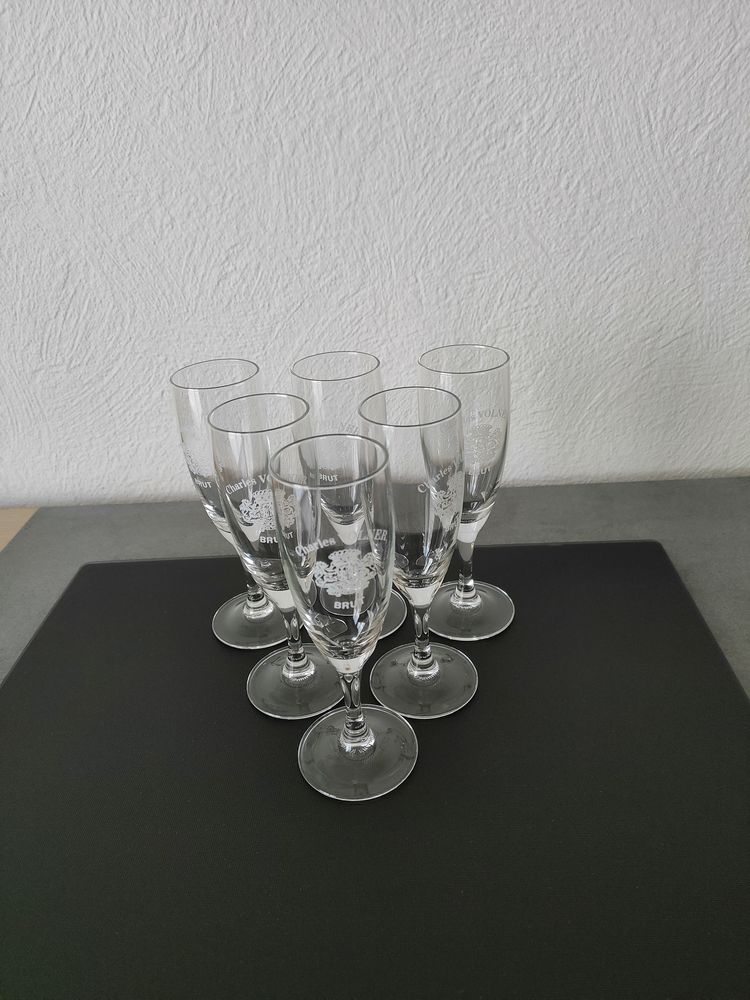 Fl�tes marqu�es Charles Volner hauteur  � 16 cm l 10 Briey (54)