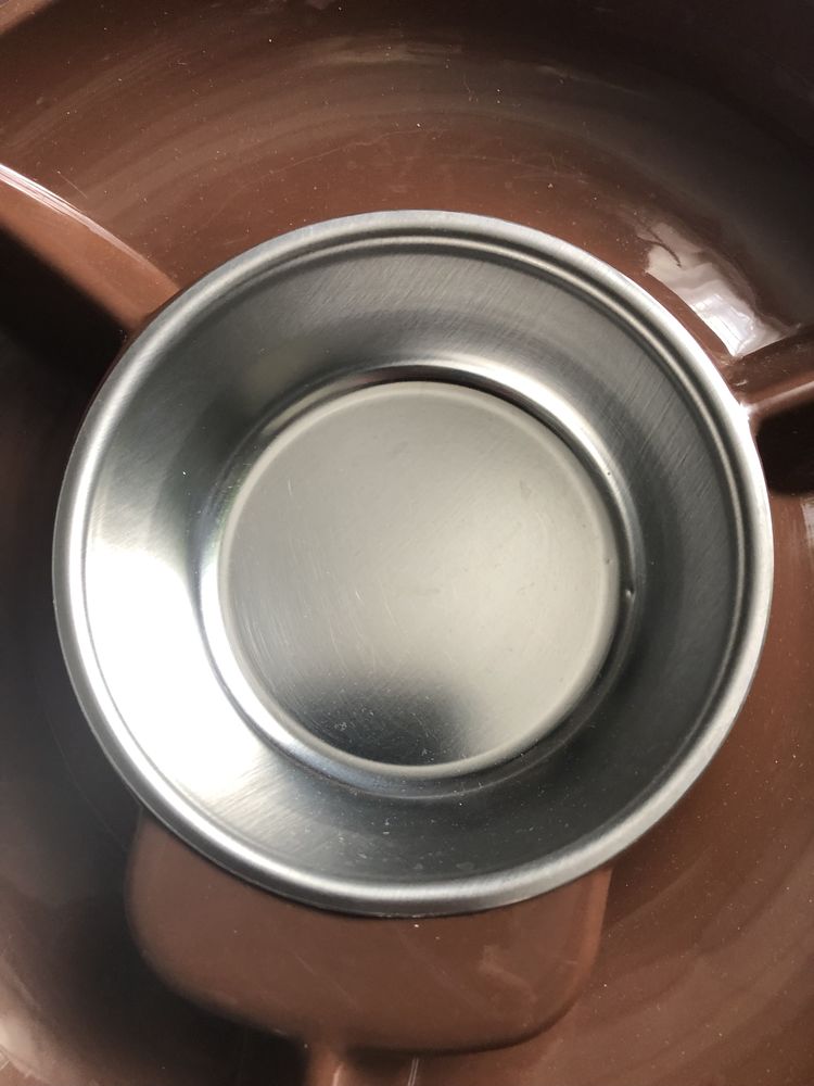 fondue au chocolat �lectrique  servie 1 fois 24 Les Brouzils (85)