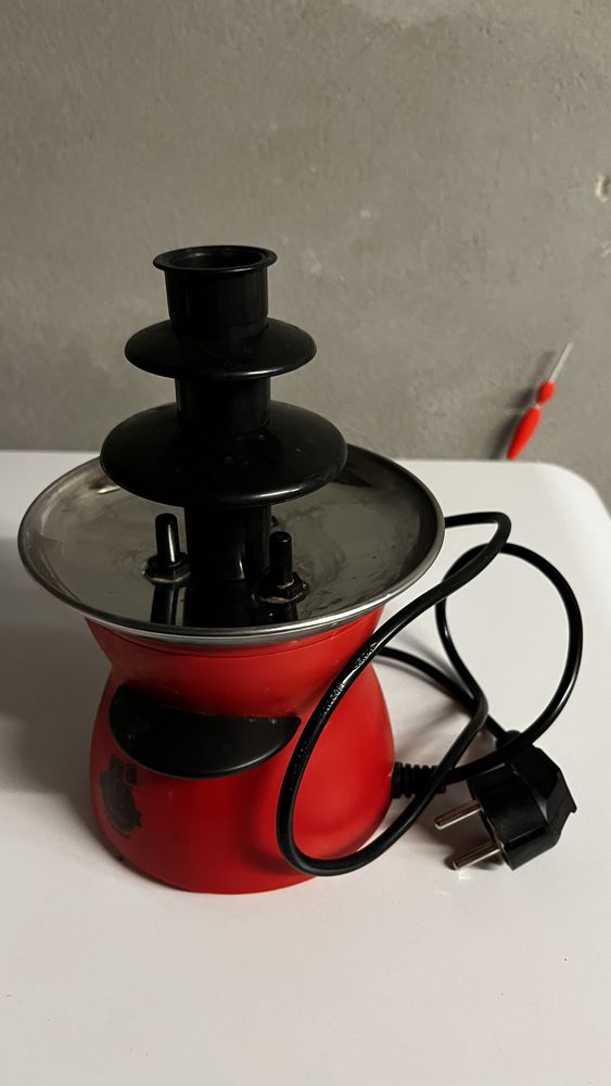 Fontaine � chocolat �lectrique 15 Saint-Jean-le-Vieux (01)