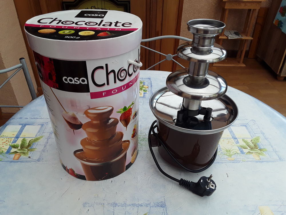 FONTAINE � CHOCOLAT  ( NEUVE  ) 10 Merville (59)