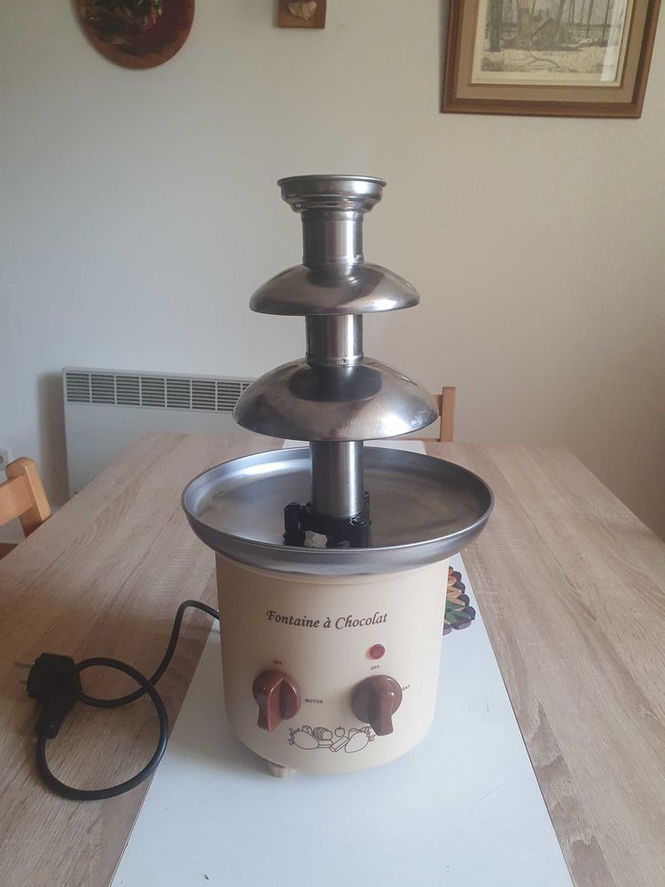 fontaine �  chocolat 35 Villeveyrac (34)