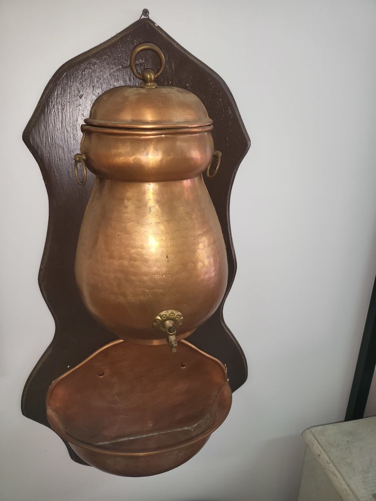 Fontaine en cuivre murale 20 Salon-de-Provence (13)