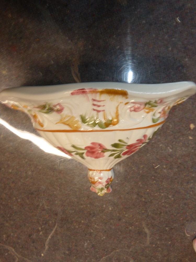 Fontaine int�rieur  mural en porcelaine 22 Saint-Avertin (37)