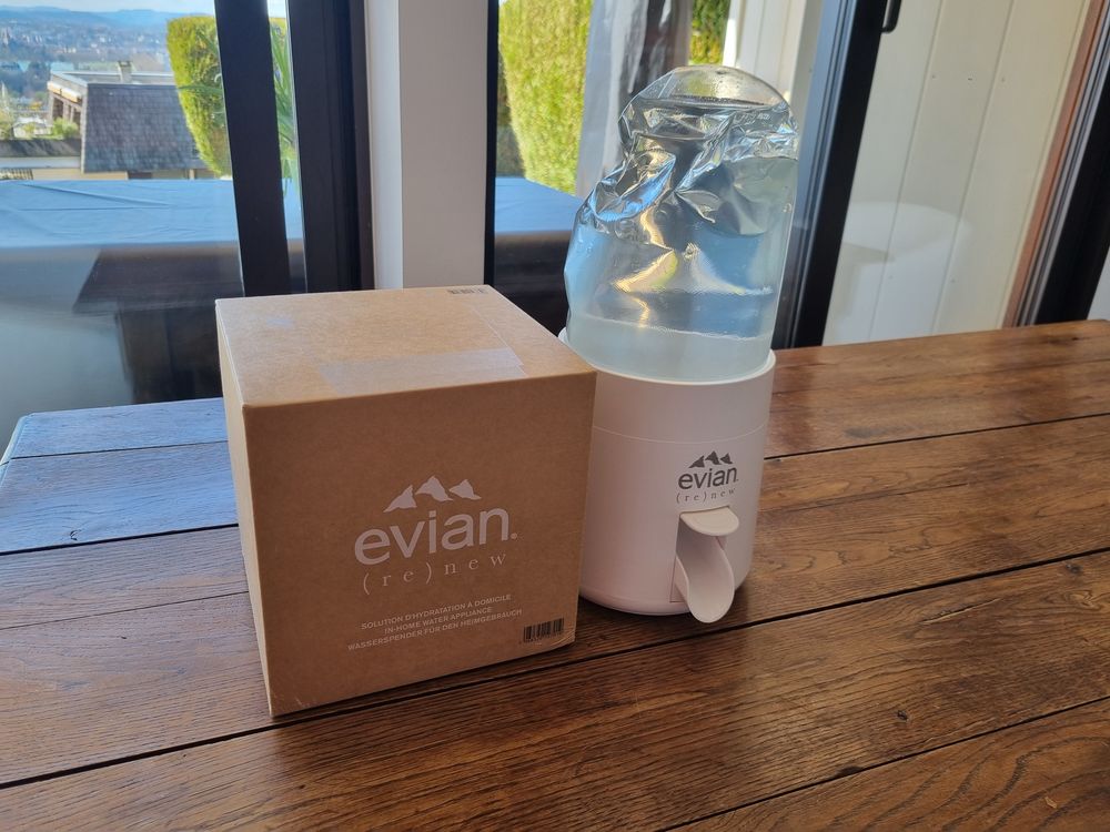 Fontaine � eau + 2 recharges 5 litres 60 Annecy-le-Vieux (74)