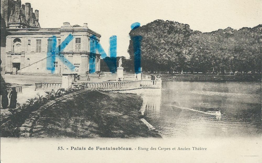 C P A   , 77   Fontainebleau , le Palais 3 Tours (37)