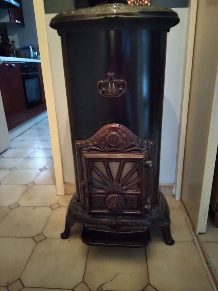 Feu en fonte bois et charbon 150 �vry (91)