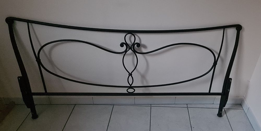 LIT EN FONTE 200 Saint-Romain-de-Jalionas (38)