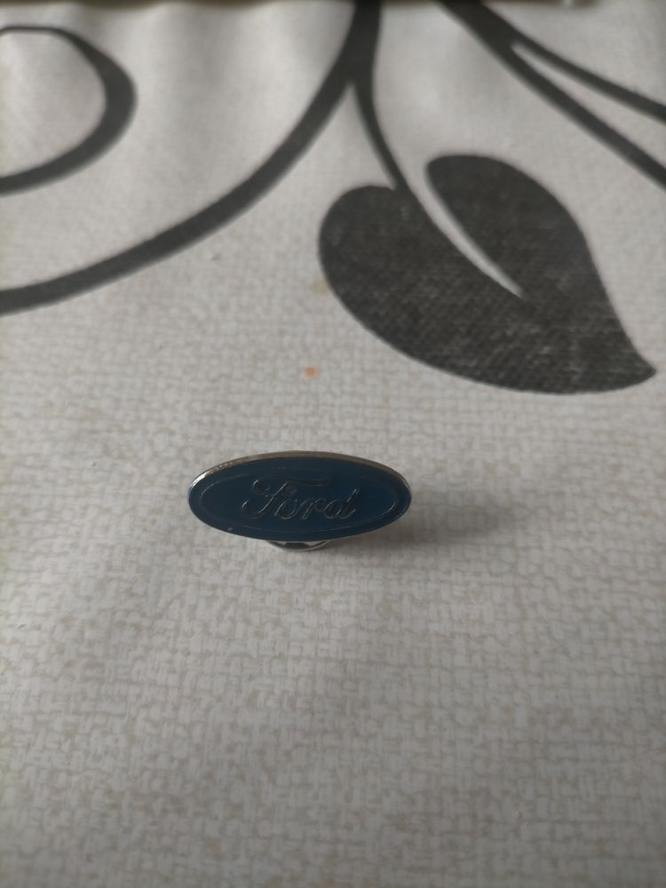 pin's ford 5 Miribel (01)
