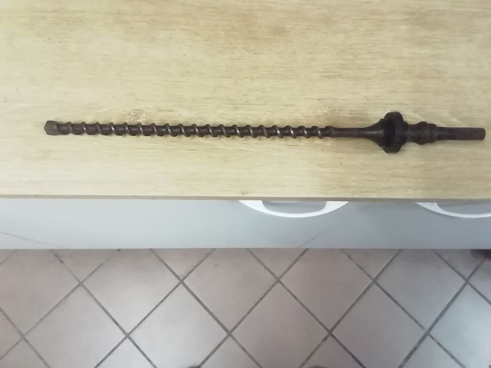 Foret b�ton diam�tre 13 mm longueur 30cm 7 Noyelles-l�s-Vermelles (62)