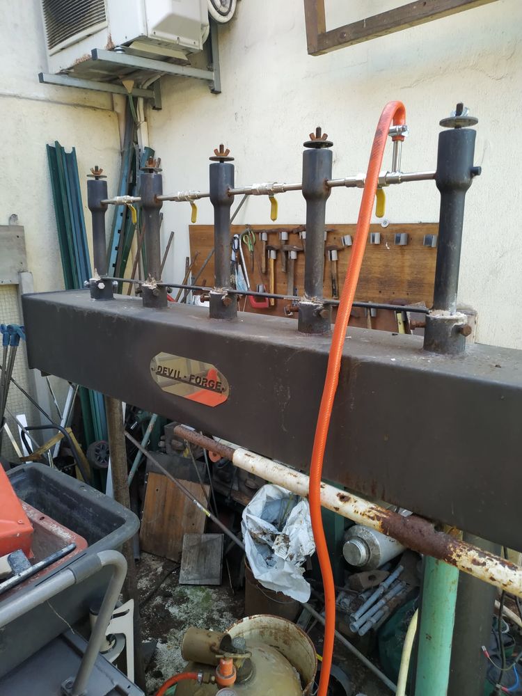 Forge � gaz 4 bruleurs 0 Saint-Michel-sur-Orge (91)