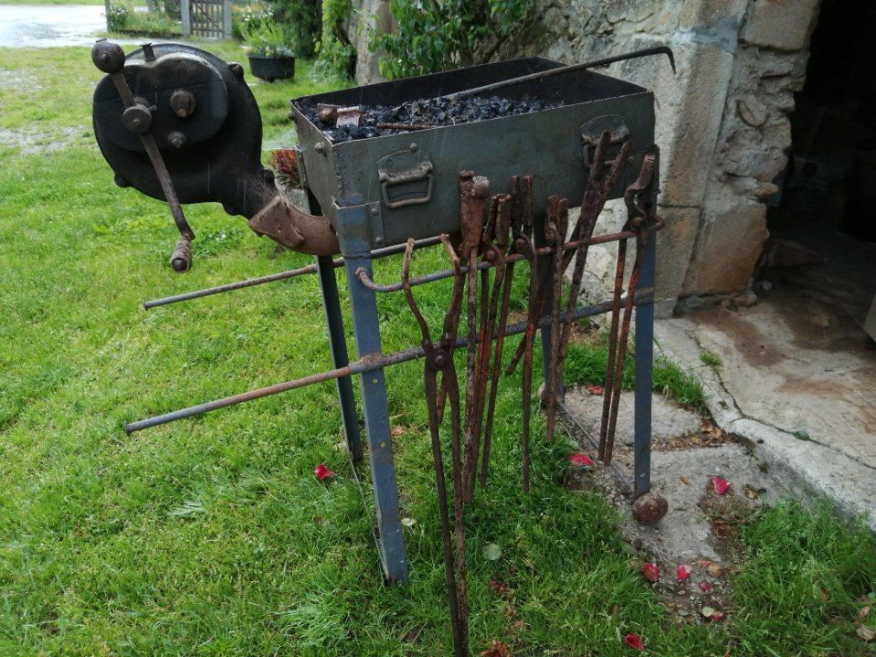 FORGE A CHARBON 200 St Priest Le Betoux (87)