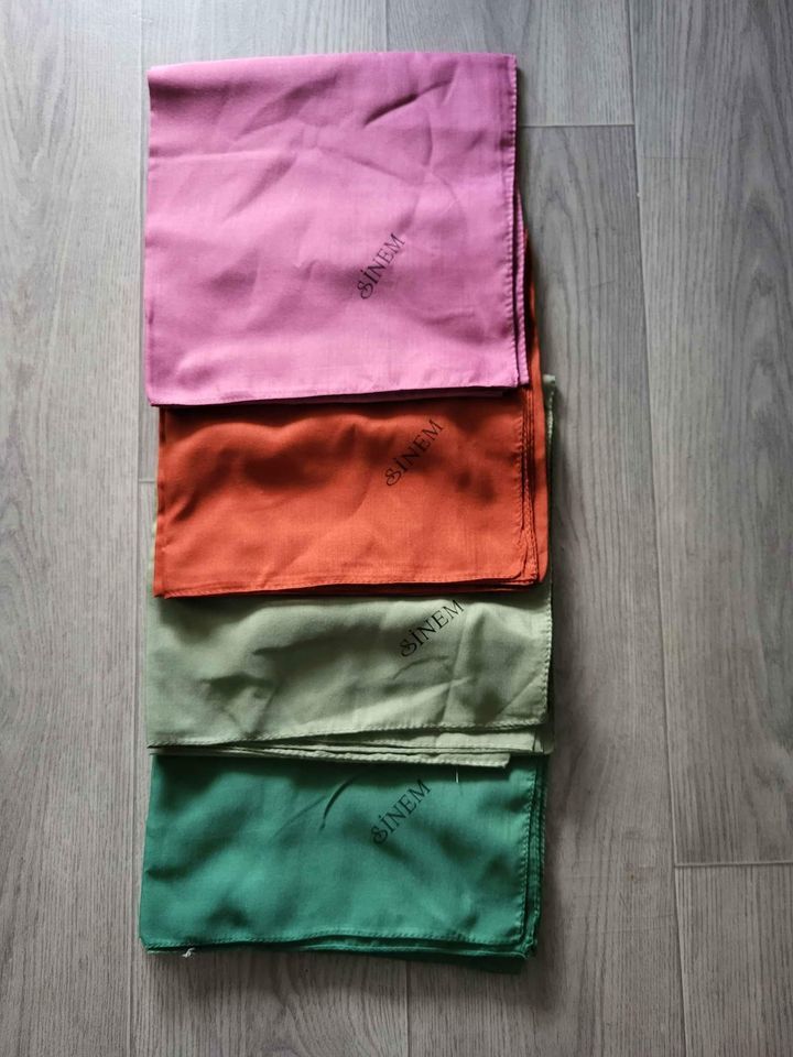 foulard carre 6 Schiltigheim (67)