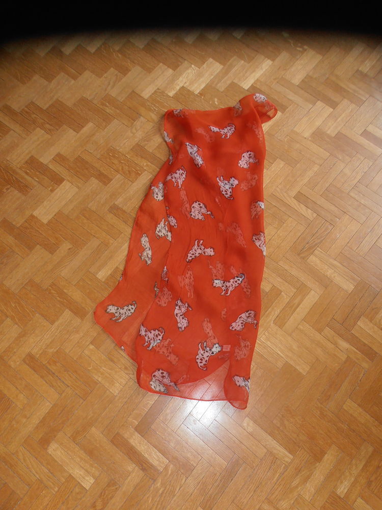 Foulard dalmatiens 18 (79) 5 Tours (37)