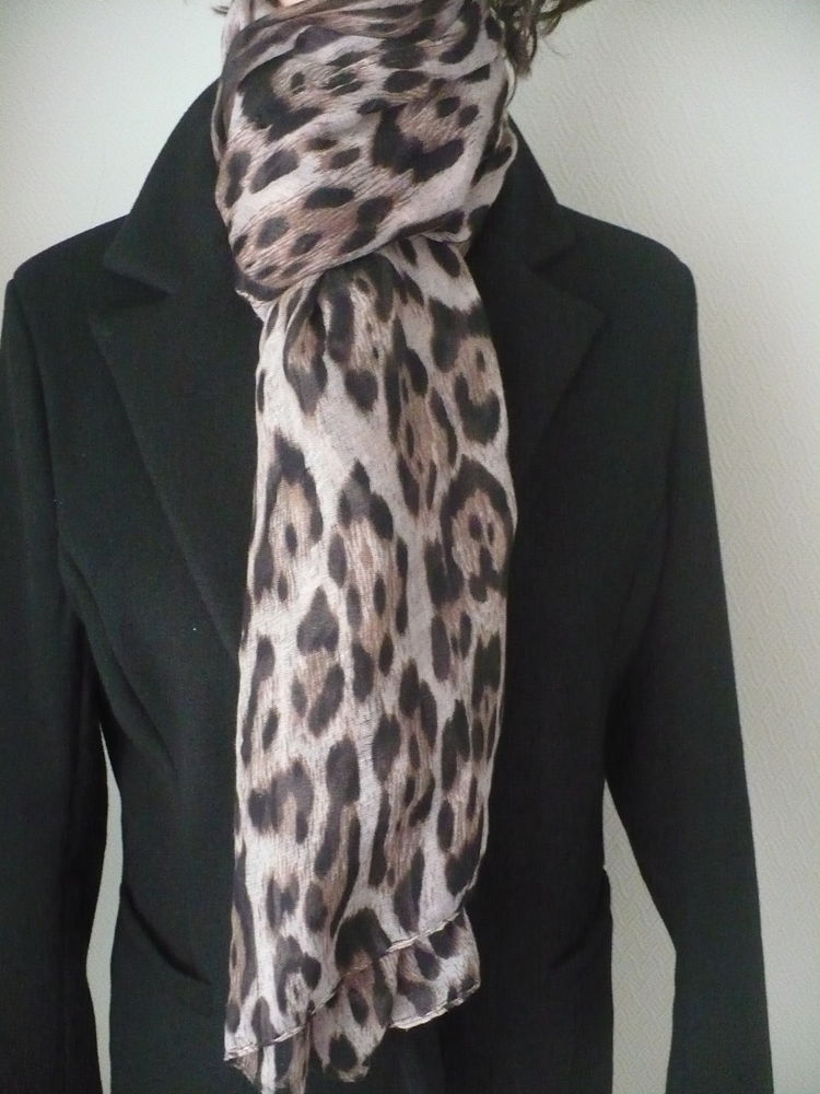 Foulard Echarpe Imprim� l�opard  5 Wervicq-Sud (59)