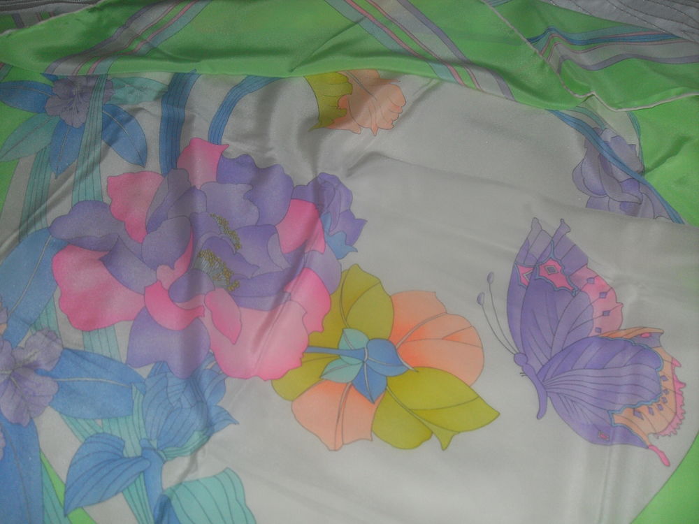 Foulard de marque 28 Saint-Germain-au-Mont-d'Or (69)