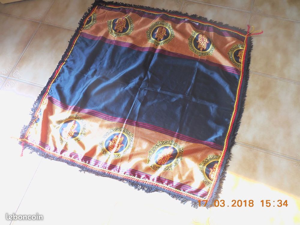 Foulard soyeux avec main de fatma 3 S�te (34)