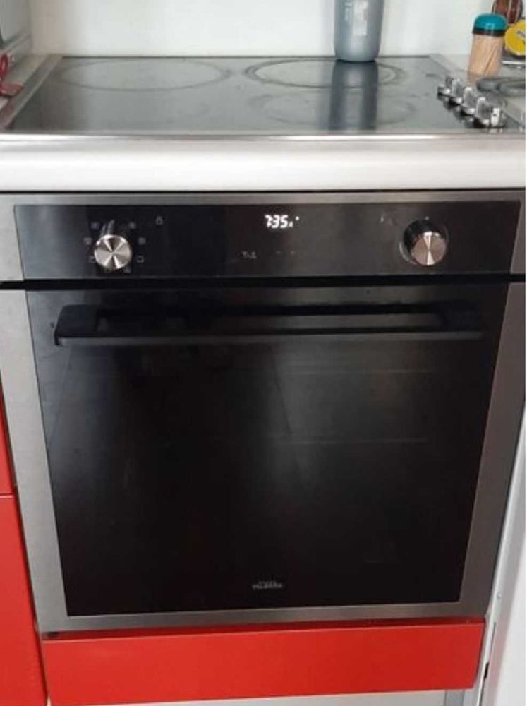 Four avec pyrolyse 300 Cambrai (59)