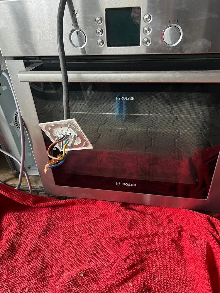 Four Bosch encastrable 250 Ornex (01)