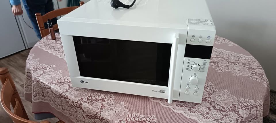 FOUR COMBINE Micro-Ondes / Grill / Convection 0 Noyal-Ch�tillon-sur-Seiche (35)