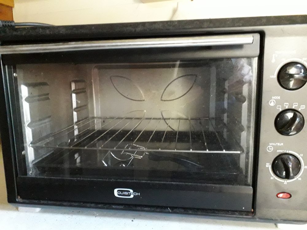 Four �lectrique 2000w 45 Sotteville-l�s-Rouen (76)