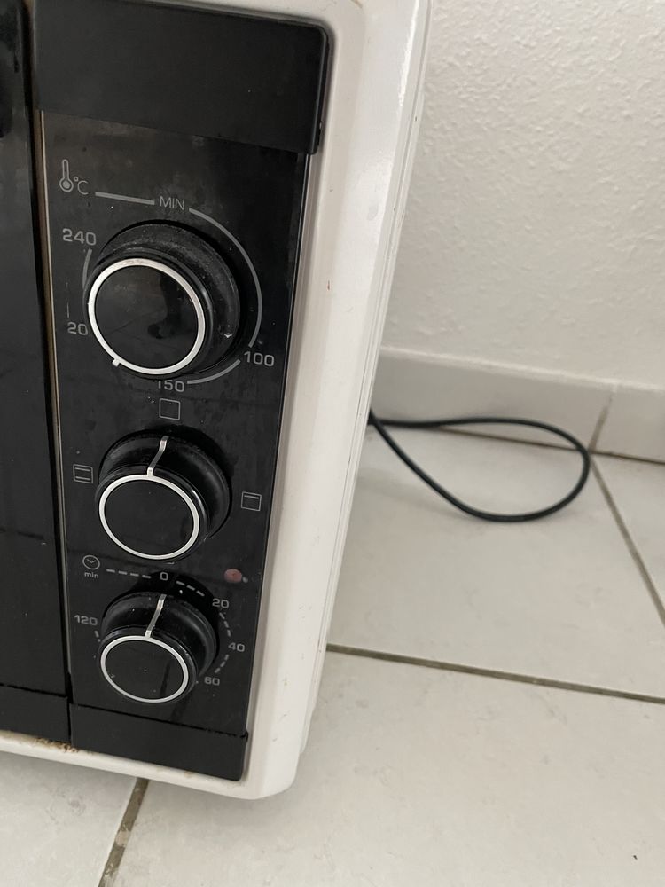 Four �lectrique brandt 30 Toulouse (31)