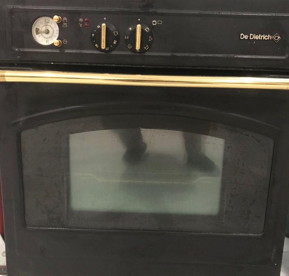 four �l�ctrique encastrable 95 Cesson (77)