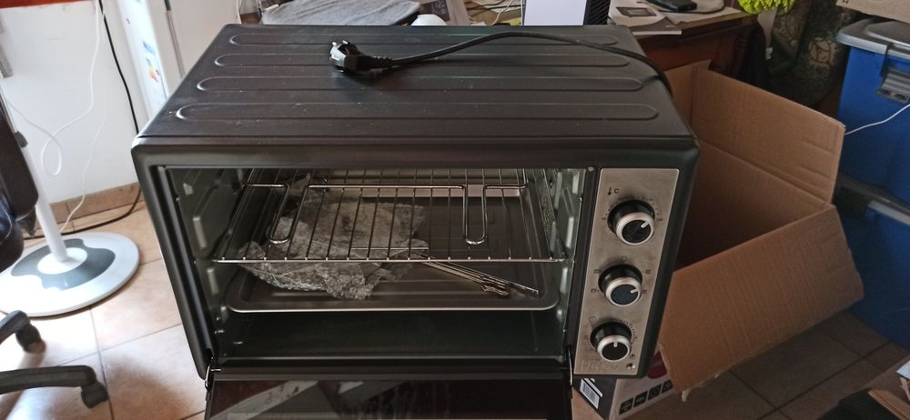 Four �lectrique FAR �tat neuf 0 B�ziers (34)