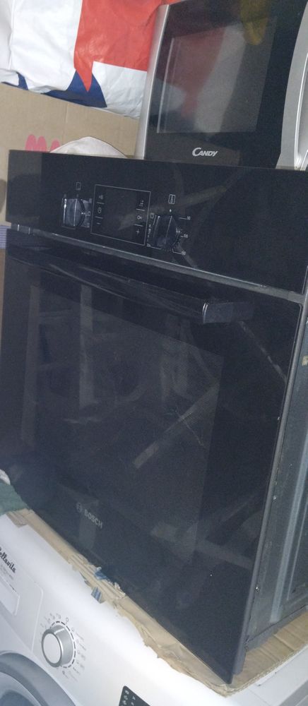 FOUR ENCASTRABLE BOSCH. 180 Combs-la-Ville (77)