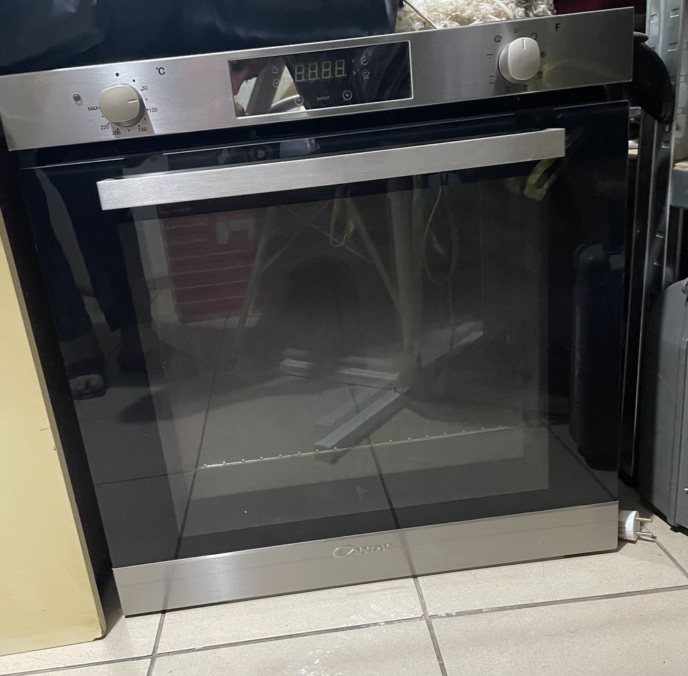 Four encastrable Candy 100 M�con (71)