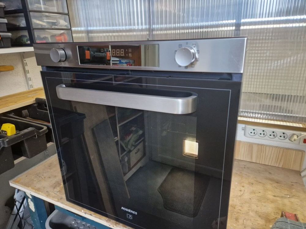 Four encastrable ROSIERES 250 Vouill� (79)