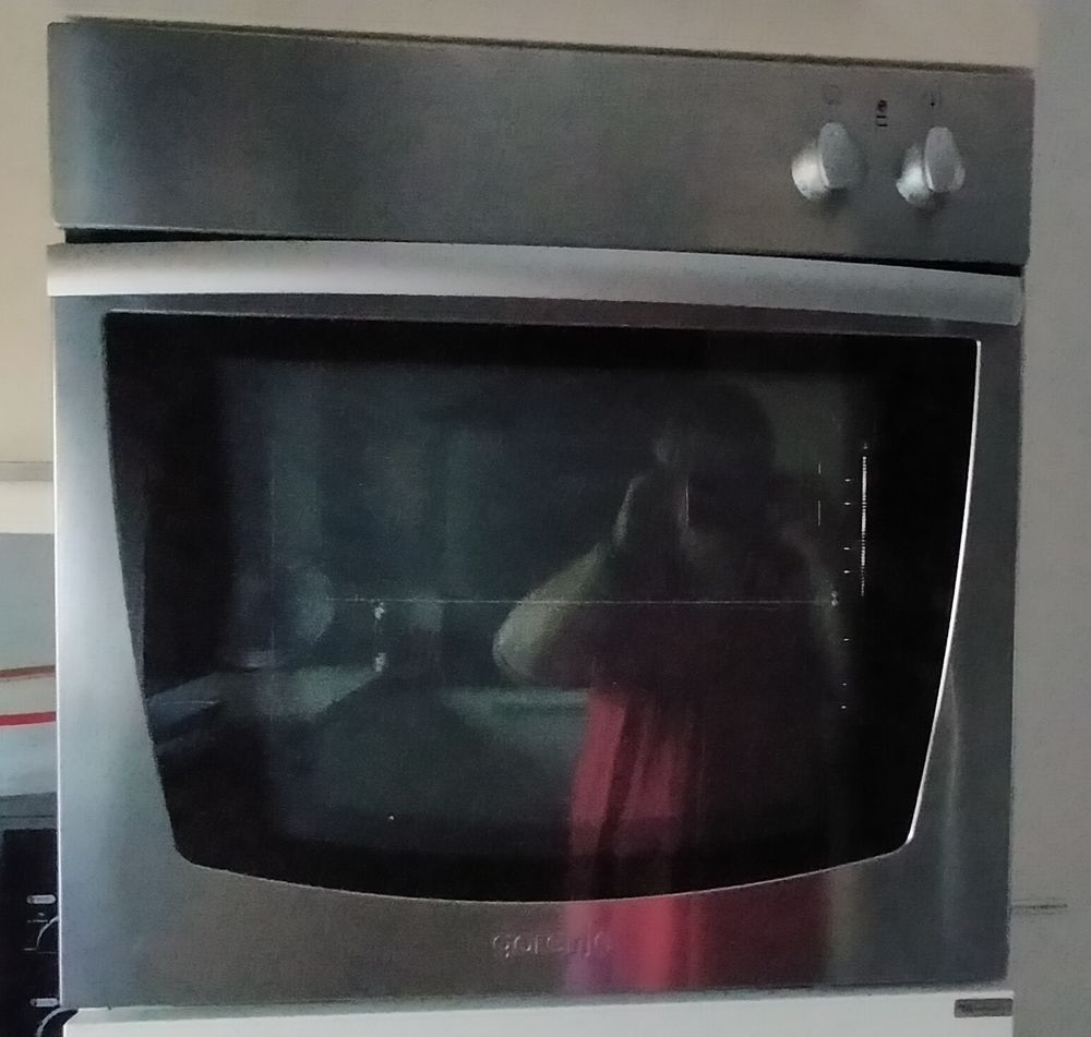 four encastrable 70 Comines (59)