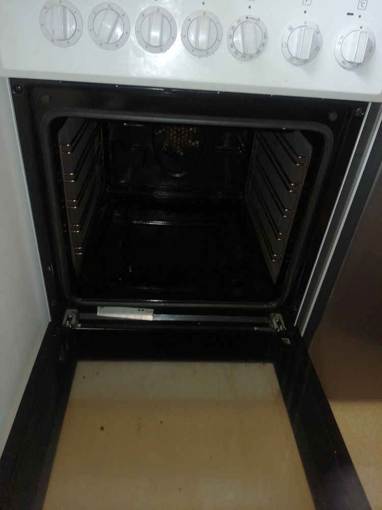 Four gazinier vitroc�ramique �lectrique rapidement 85 Agen (47)