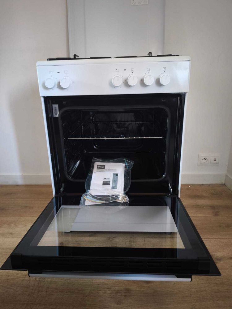 four gaziniere 250 Ch�teaubriant (44)