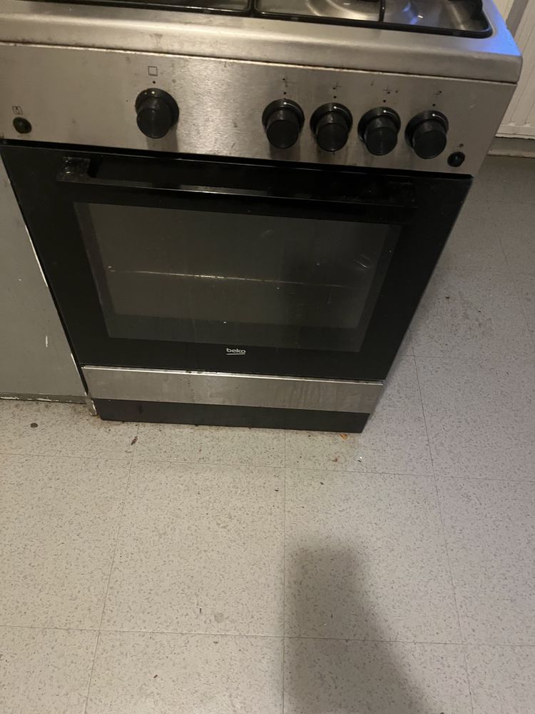 Four marque beko 130 Villeurbanne (69)