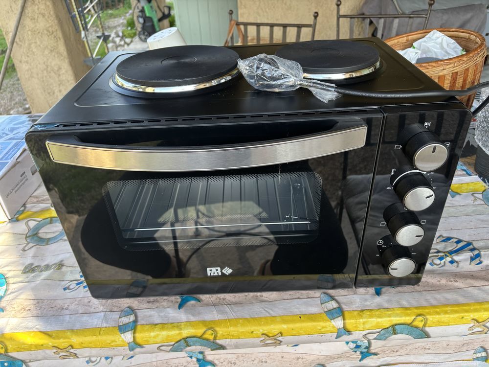 Four de marque FAR 100 La Gaude (06)