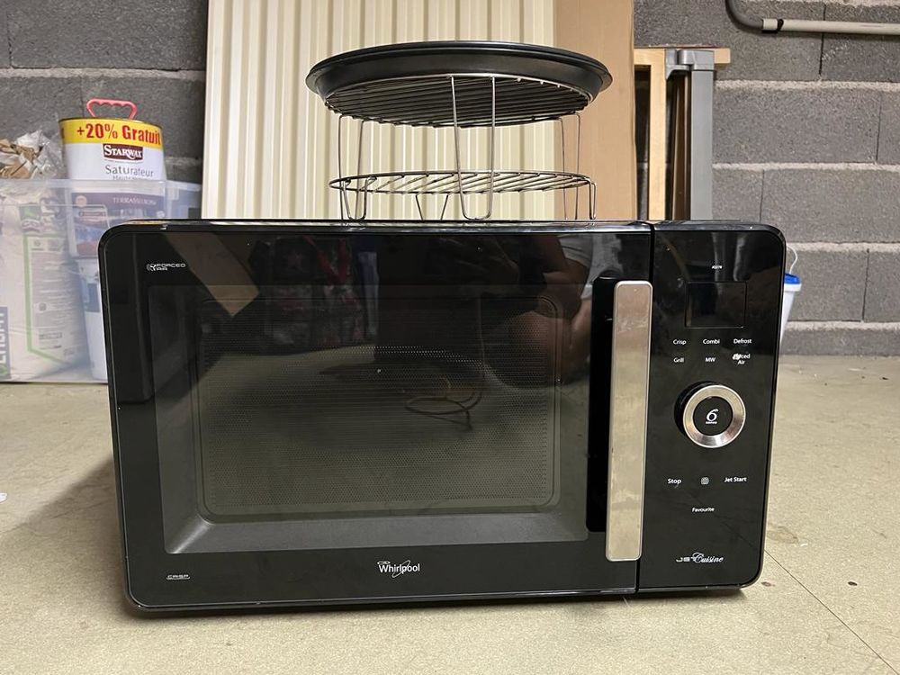 Four micro onde whirlpool 300 Briatexte (81)