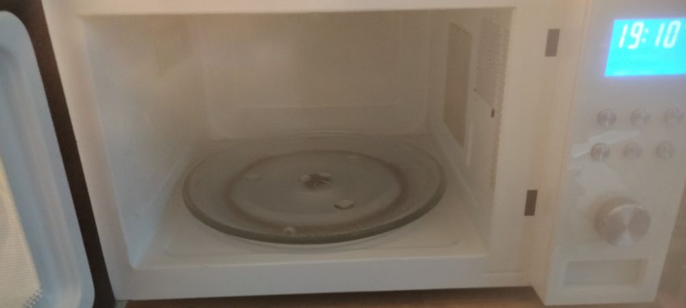 Four micro-ondes 40 Jacob-Bellecombette (73)