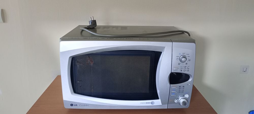 Four Micro-ondes Grill 95 Vernon (27)