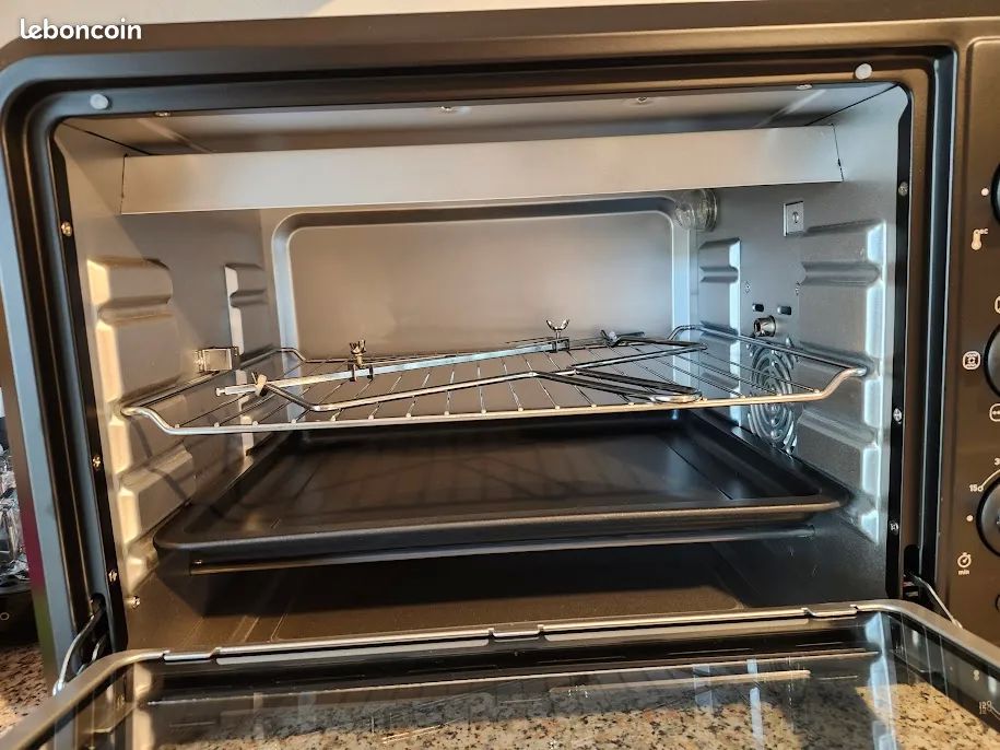 FOUR MOULINEX 100 Saint-Dolay (56)