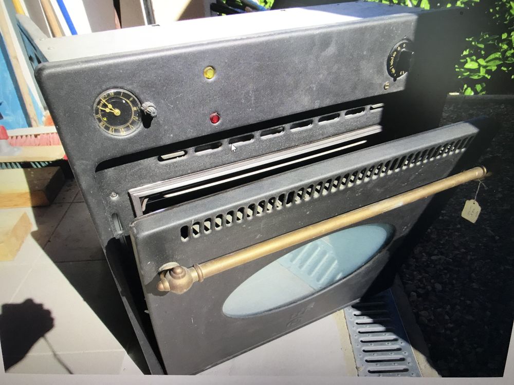 Four Neff noir catalyse + Hotte Airlux Neuf jamais install� 320 Tanneron (83)