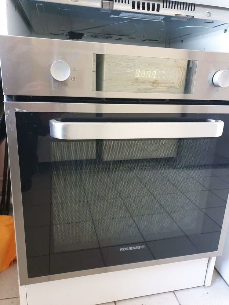 Four ROSIERES 200 Paris 19 (75)